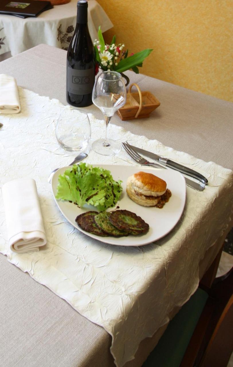 Hotel Le Relais Du Coustoubi Campouriez Экстерьер фото